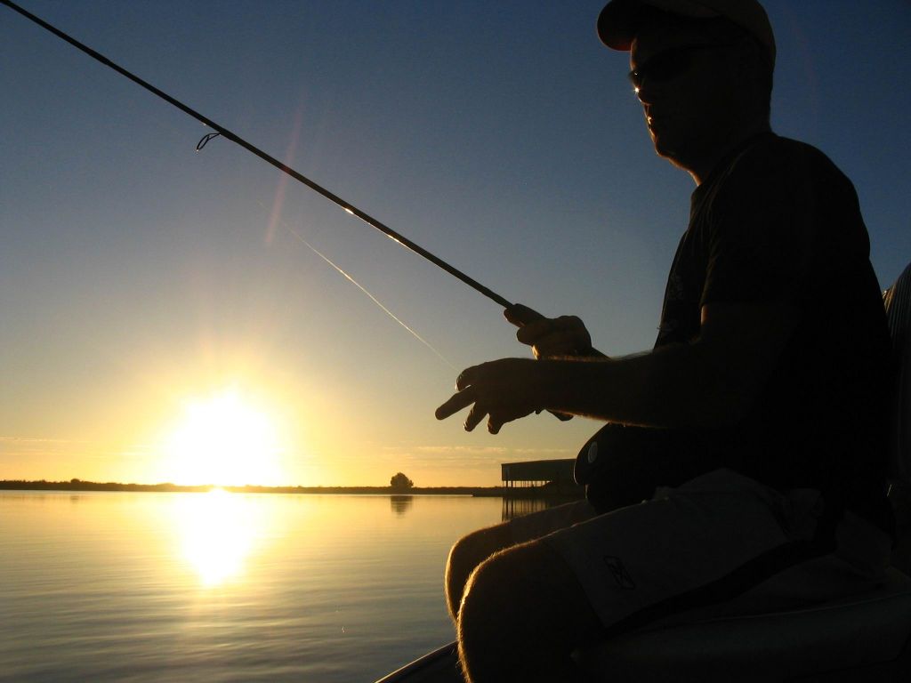 Οι ψαράδες εξισώνονται με τους αγρότες του ειδικού καθεστώτος ΦΠΑ