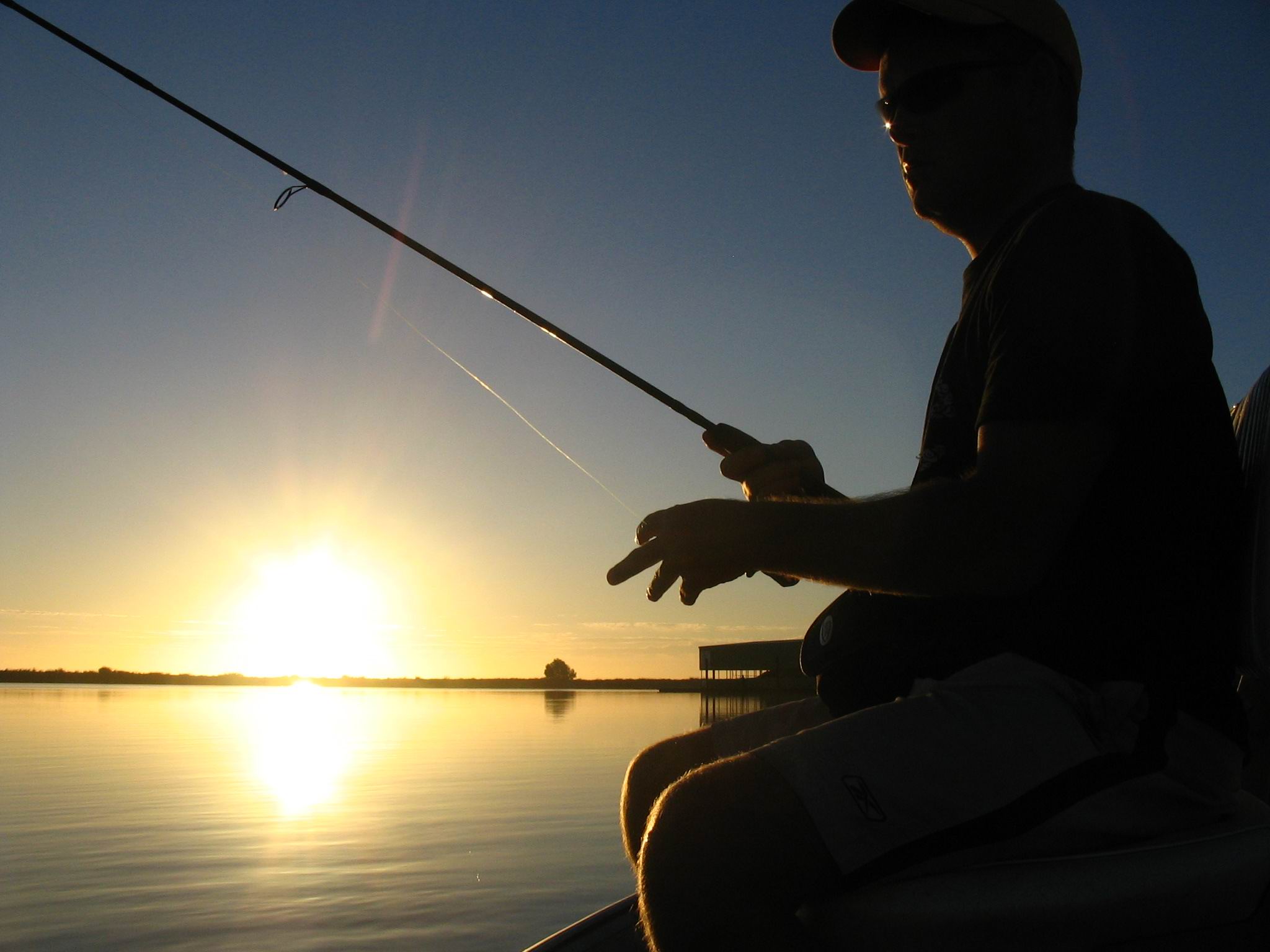 Οι ψαράδες εξισώνονται με τους αγρότες του ειδικού καθεστώτος ΦΠΑ