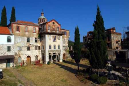 ΣΥΡΙΖΑ: Οι φοροαπαλλαγές στο Άγιο Όρος αφορούν παλιές οφειλές, όχι τον ΕΝΦΙΑ