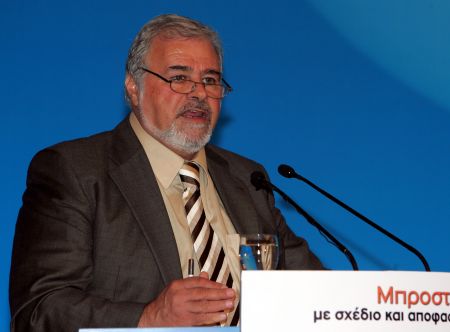 Σύγχυση στη Ν.Δ. από την «γαλάζια» επίθεση κατά  της τρόικας