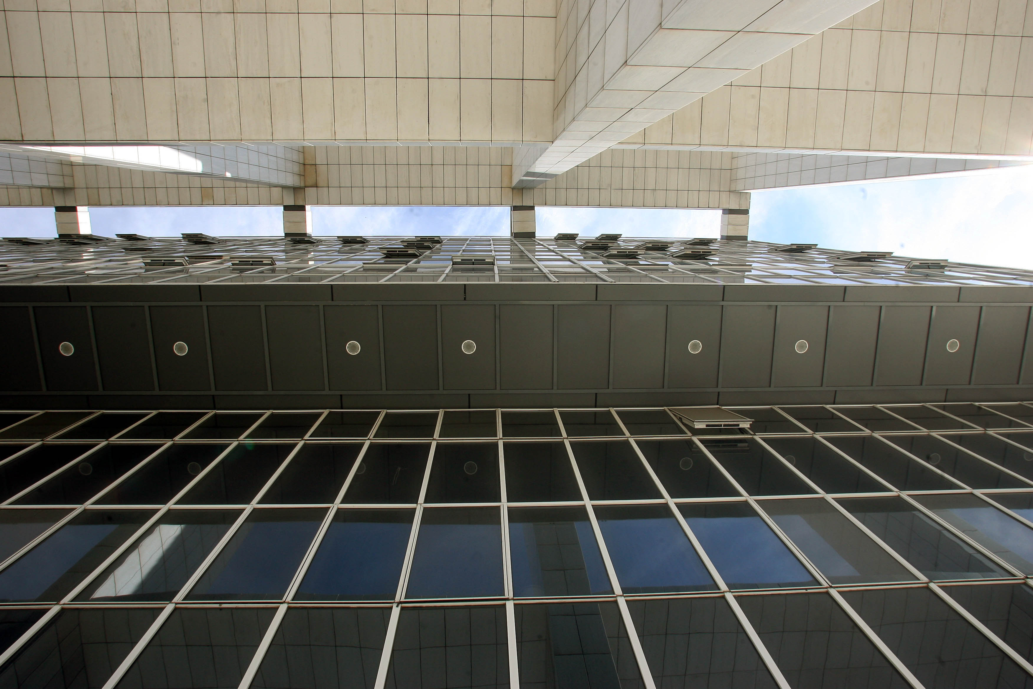 Καθυστερούν οι φορολογικές υποθέσεις στα δικαστήρια