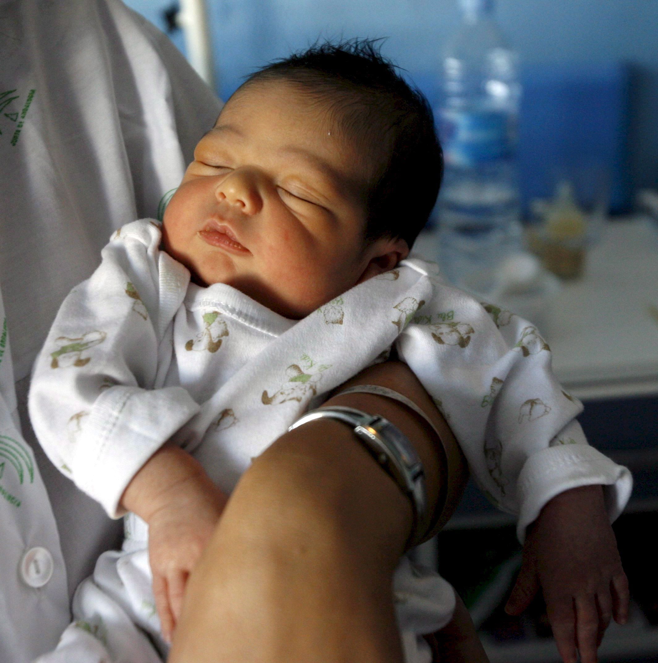Γεννήθηκε το μωρό που ανεβάζει στα 7 δισεκατομμύρια τον πληθυσμό της Γης