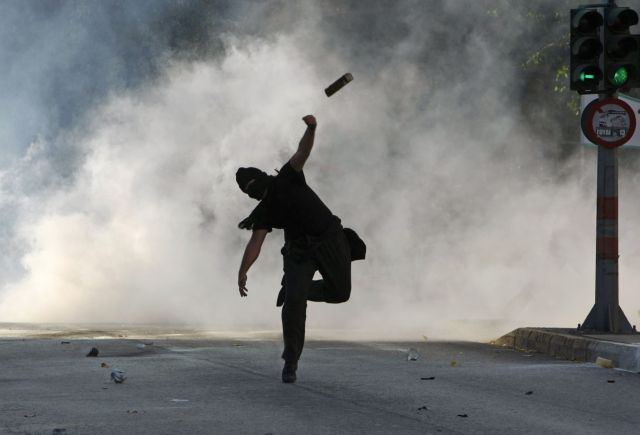 «Θα βρούμε βενζίνα πολλή και τα σπίτια δικά μας…»