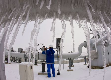 Η Socar διέκοψε την παροχή φυσικού αερίου της Gazprom