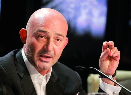 Φερίτ Σαχένκ: O Σουλεϊμάν στον Αστέρα