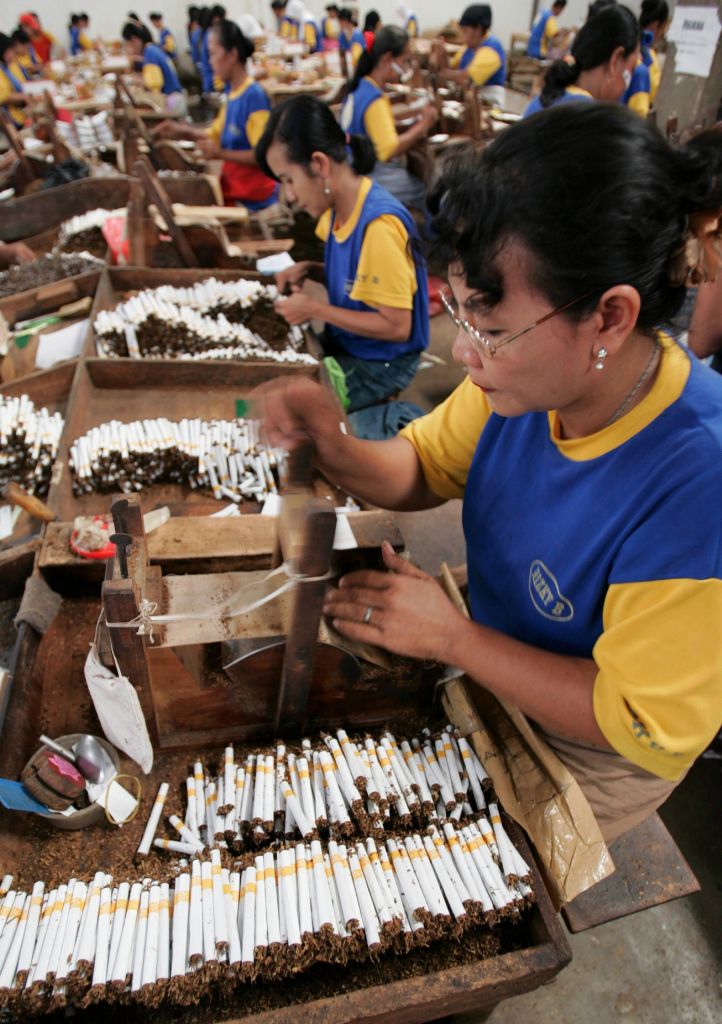 Υπό εξέταση συμφωνίες της ΕΕ με καπνοβιομηχανίες