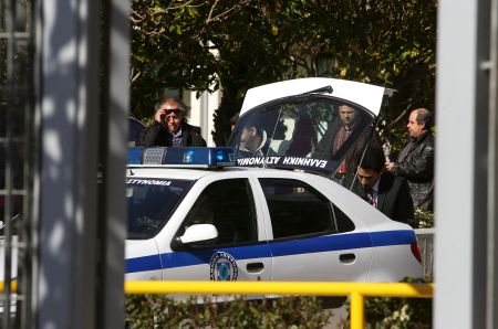 Νεκρός αστυνομικός που επιχείρησε να εμποδίσει διάρρηξη