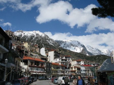 Δυσανάλογη η τουριστική κίνηση στους χειμερινούς προορισμούς