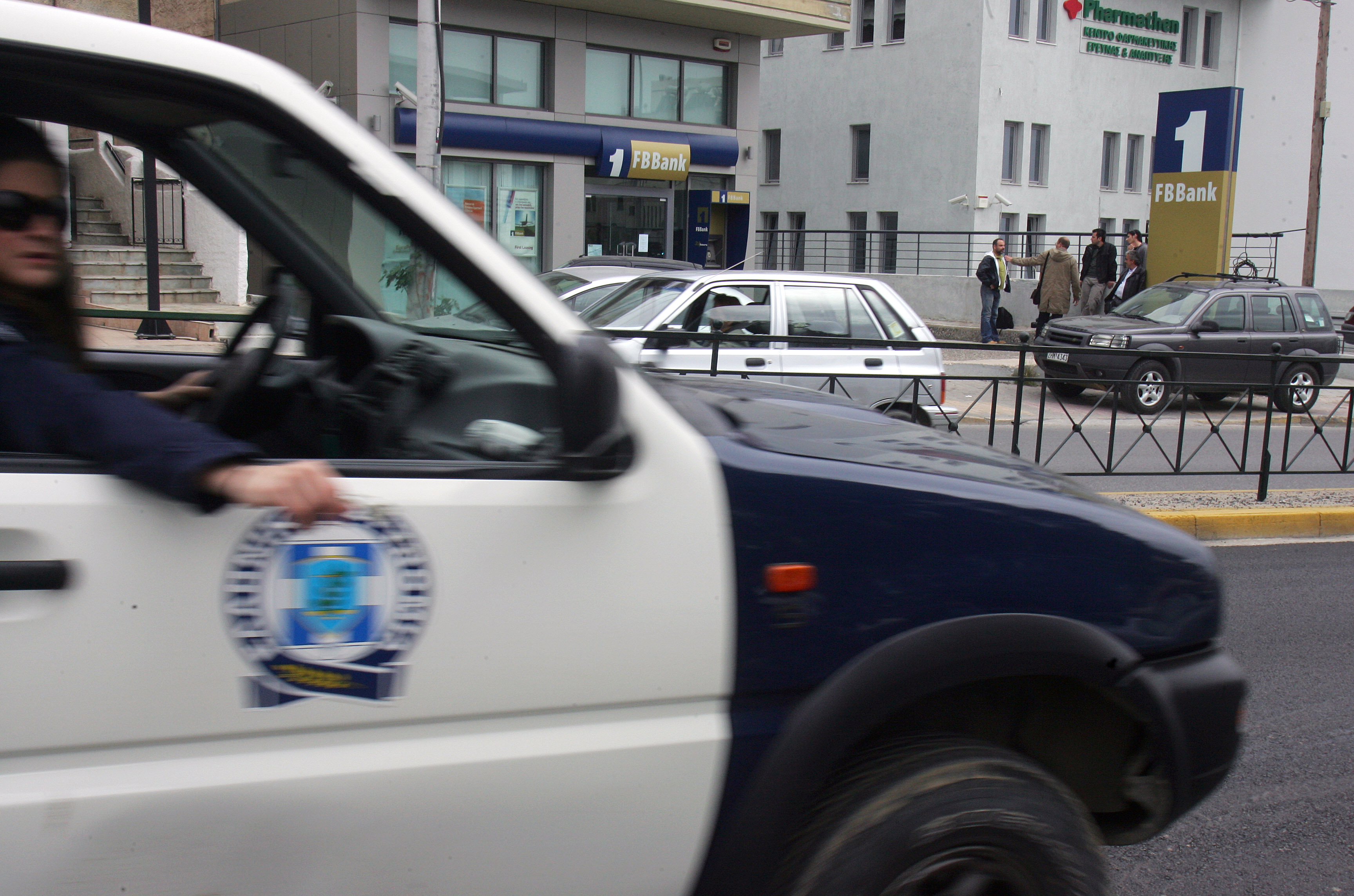 Πέτρες σε αυτοσχέδιους αγώνες ταχύτητας στο ΣΕΦ κατά αστυνομικών