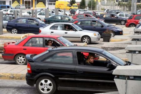 Χαμηλές ταχύτητες στην ΕΟ Αθηνών-Λαμίας, λόγω… αεροσκάφους
