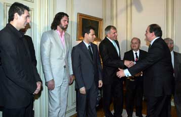 «Μας κάνατε υπερήφανους ακόμη μια φορά» είπεο κ. Κ. Καραμανλής στους πρωταθλητές Ευρώπης