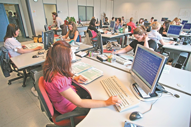 «Παράθυρο» για επιστροφή των δώρων σε δόσεις