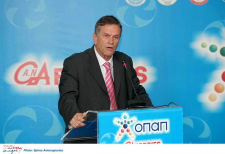 Γαλάζιος εμφύλιος: Γ. Ιωαννίδης VS Απ. Τζιτζικώστα στην Κ. Μακεδονία