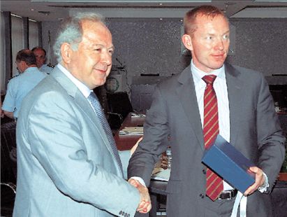 Κρύβεται η κυβέρνηση για την ΕΥΠ