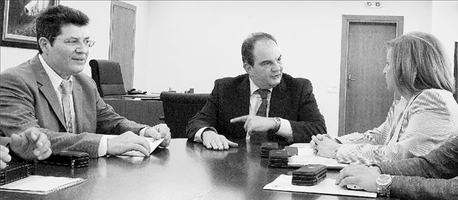 Φυτώριο ρουσφετιών έγινε ο ΟΑΕΔ