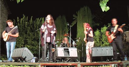 Η ισπανο-ολλανδική μουσική επίθεση των Ελελεύ