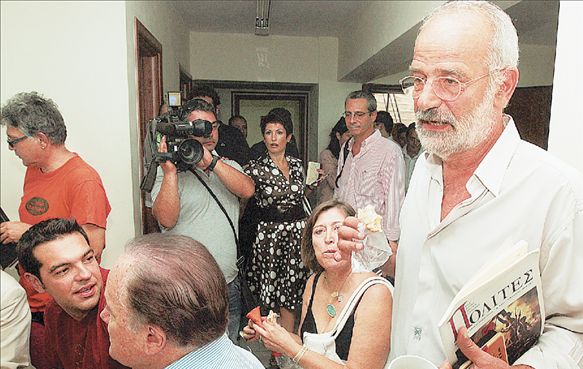 ΣΥΝ – ΣΥΡΙΖΑ Ενα βήμα πριν από το «διαζύγιο»