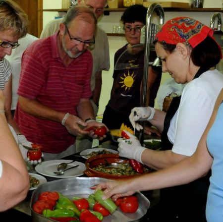 All inclusive, με γεύματα, και έξω από το ξενοδοχείο