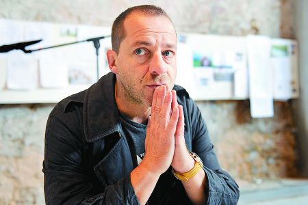 Αναζητώντας «Νέα οράματα στο σύγχρονο ελληνικό θέατρο»