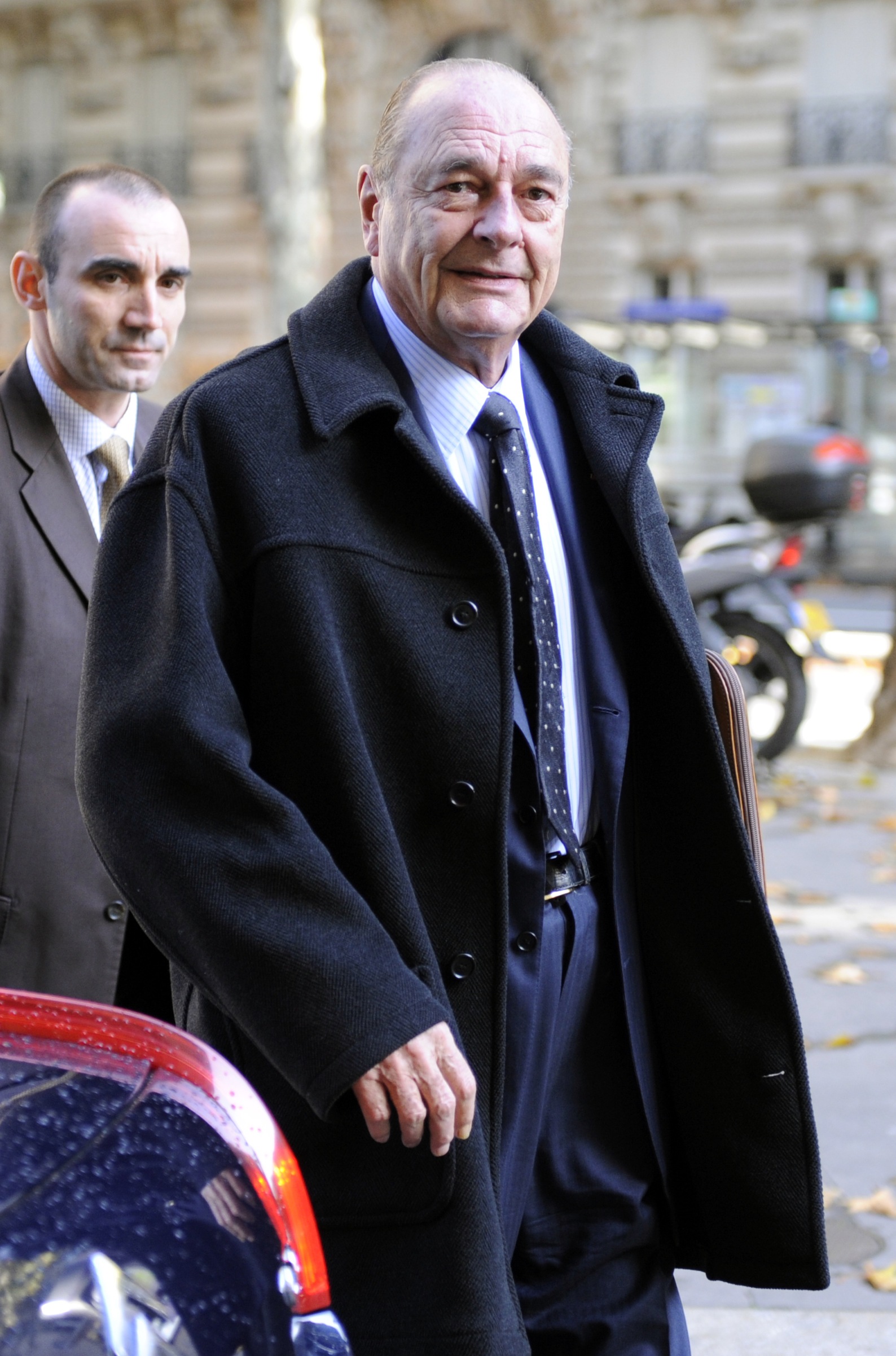 Γαλλία: Εν αναμονή της ετυμηγορίας του δικαστηρίου για τον Ζακ Σιράκ