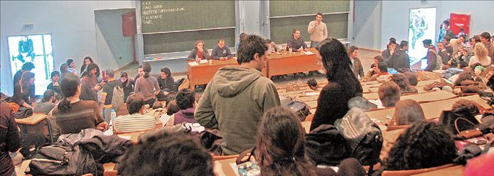 Να μην αφήσουμε τους τραμπούκους να μας αφαιρέσουν ό,τι κατακτήσαμε