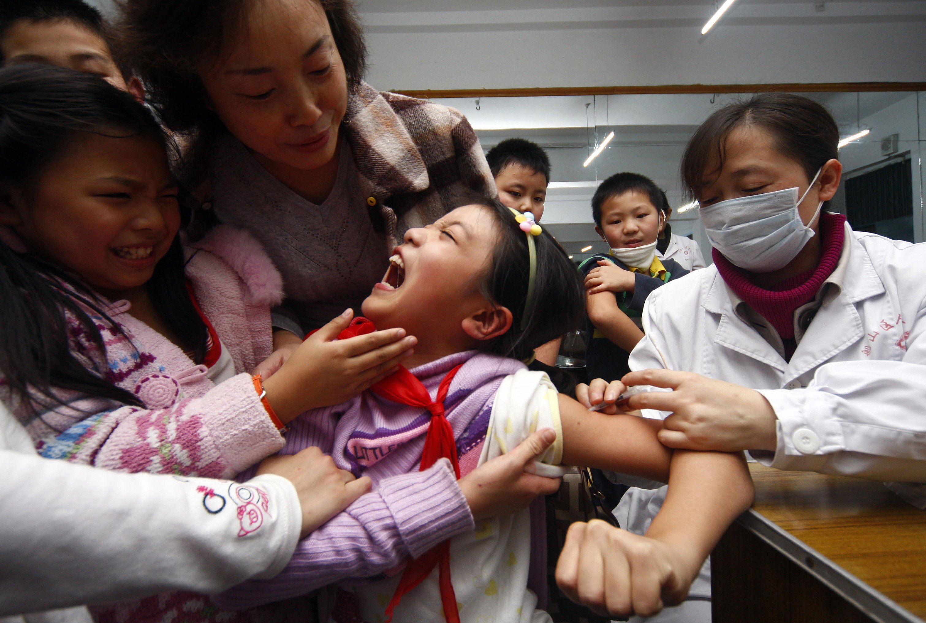 Κίνα: Ερευνες για εμβόλιο που πιθανόν προκάλεσε το θάνατο 7 παιδιών