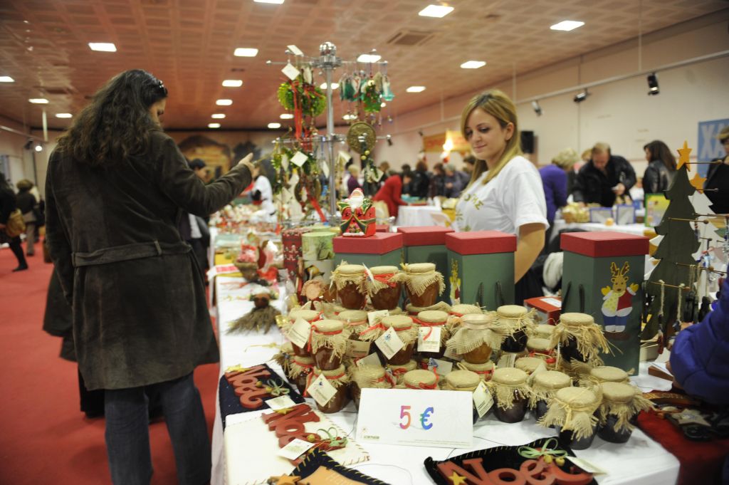 Χριστουγεννιάτικο μπαζάρ από το Κέντρο Ειδικών Ατόμων «Η χαρά»