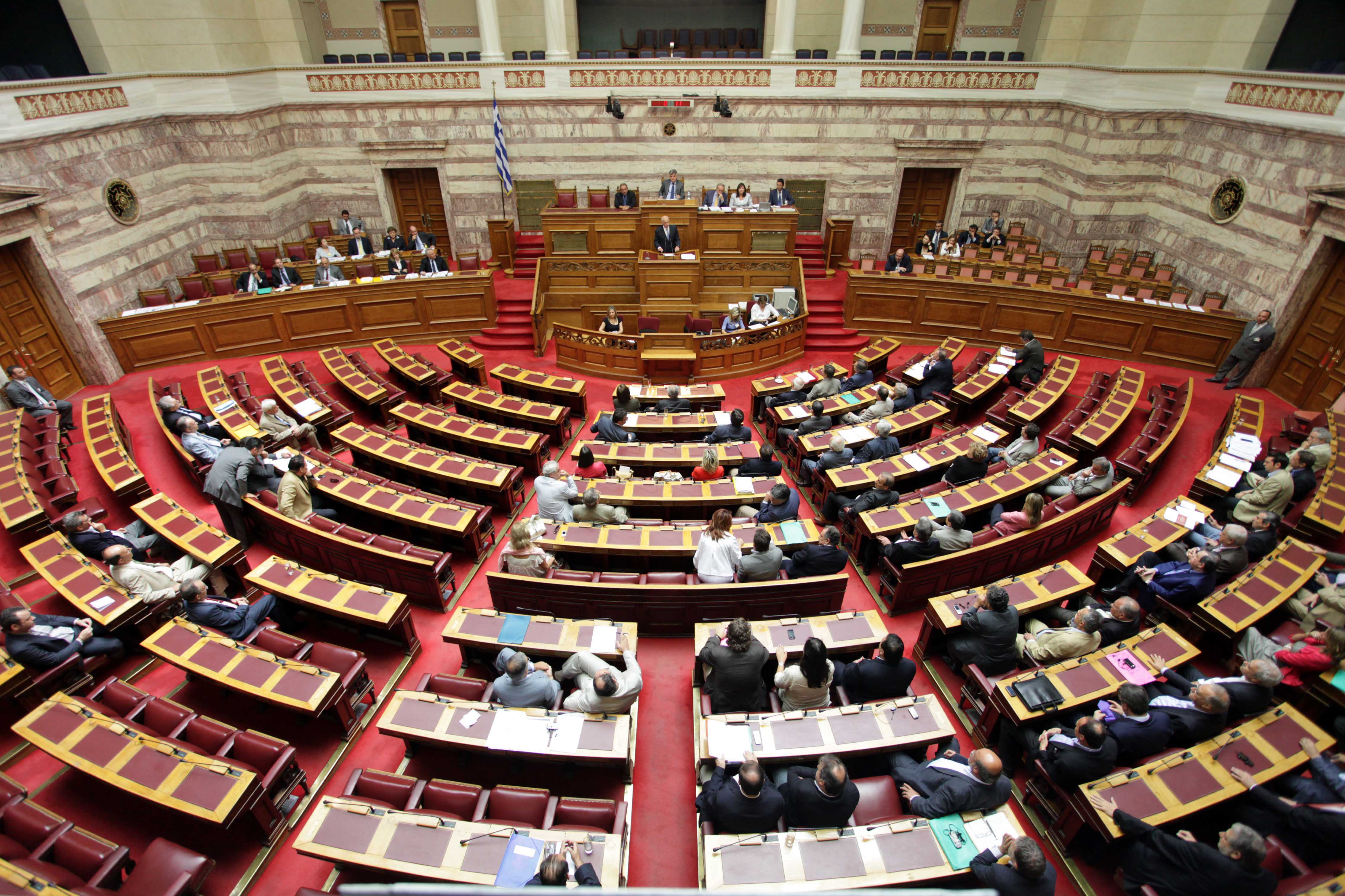 <b>Προϋπολογισμός 2010</b>Σήμερα στη  Βουλή η μεγάλη σύγκρουσηΠαπανδρέου – Σαμαρά για  την οικονομία