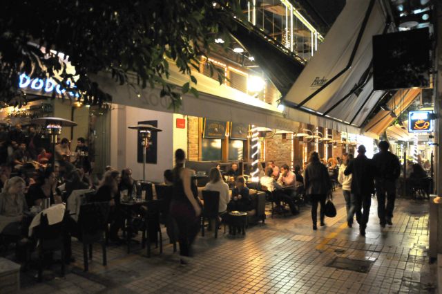 Τα μικρομάγαζα πήραν τον… αέρα στο Κολωνάκι