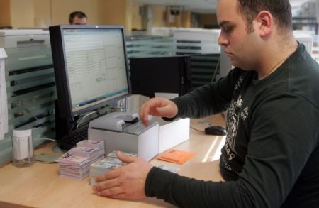 Σε λίγα λεπτά και χωρίς πιστοποιητικά έκδοση αστυνομικής ταυτότητας