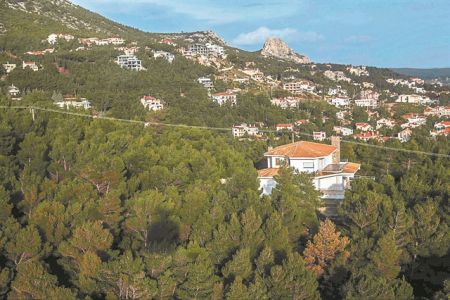 Αν τα δηλώσεις, μπορείς (προσωρινά) να τα σώσεις