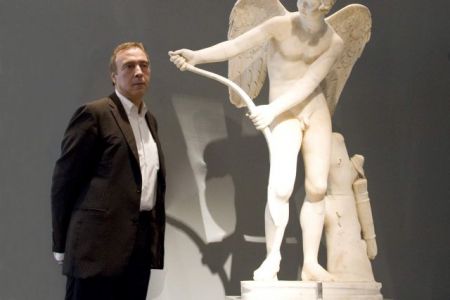 Νίκος Σταμπολίδης: «Αντιπροσωπεύω ένα βάθος πολιτισμού στον οποίο το μέτρο είναι αξία»