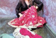 Με τα παραμύθια της Σάσας Βούλγαρη, πραγματικά, παρασύρεσαι,  καθώς ζωντανεύουν μπροστά σου κόσμοι ολόκληροι, με τους ήχους,  τις μυρωδιές, τα χρώματα και τις ανάσες τους