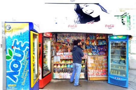 Η Λουξ ανεβάζει το μερίδιό της