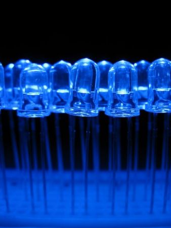 Νομπέλ με κατασκοπεία, χρώμα και GPS