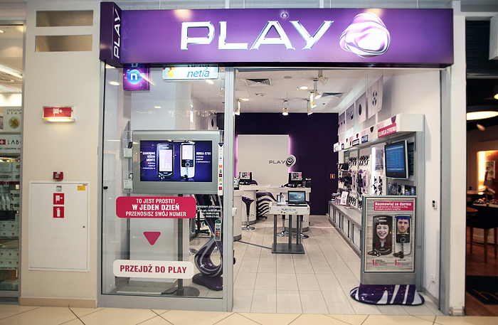 Η Third Point απέκτησε το 10% της Play στην Πολωνία