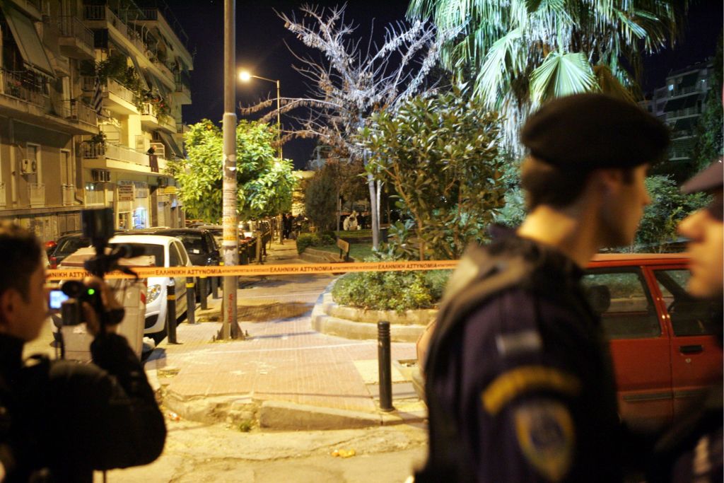 <b>Πατήσια</b>Εκρηξη βόμβας, χθες, με νεκρό 15χρονο Αφγανό και τραυματίες τη μάνα και αδερφή του