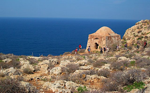 Απώλειες 5,2% στο ταξιδιωτικό ισοζύγιο το τετράμηνο