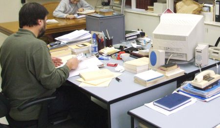 Επιστρέφουν οι δημόσιοι υπάλληλοι που είχαν τεθεί σε εφεδρεία