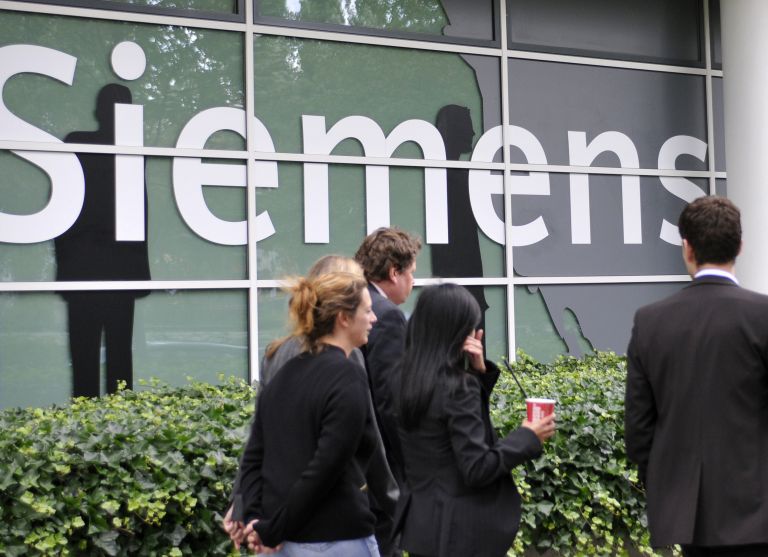 <b>Υπόθεση Siemens</b>Ολοταχώς προς  Προανακριτική – 50 εκατ.  από τα «μαύρα ταμεία»  για  «χρηματισμό» | tovima.gr