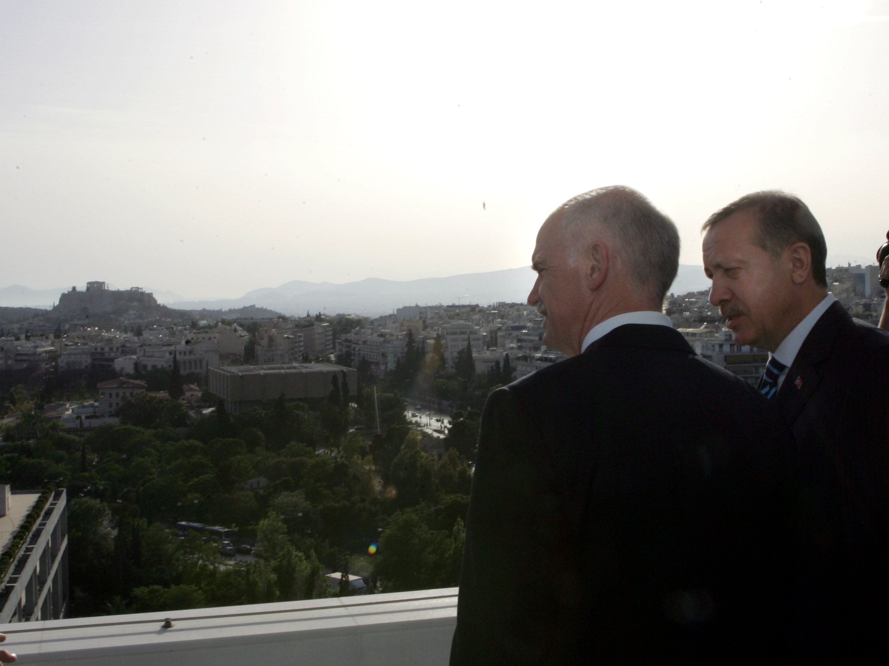 «Βόμβα» Αρίντς προκαλεί έντονες αντιδράσεις στην Αθήνα