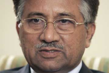 <b>Πακιστάν</b>Την επιστροφή του στην πολιτική σχεδιάζει ο Μουσάραφ