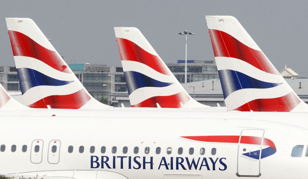 Πτήση της British Airways επιστρέφει στο Λονδίνο