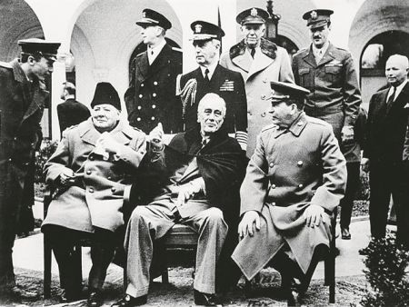 Ετσι Τσόρτσιλ και Στάλιν μοίρασαν τα Βαλκάνια και την Ευρώπη