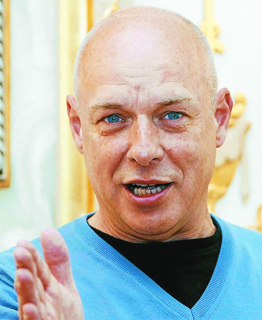 Ο Μπράιαν Ίνο ξανά στο Σαράγεβο μετά από 20 χρόνια