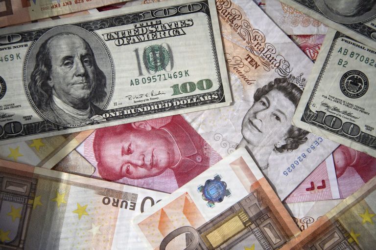 Η Κίνα ανατίμησε το γιουάν έναντι του δολαρίου | tovima.gr
