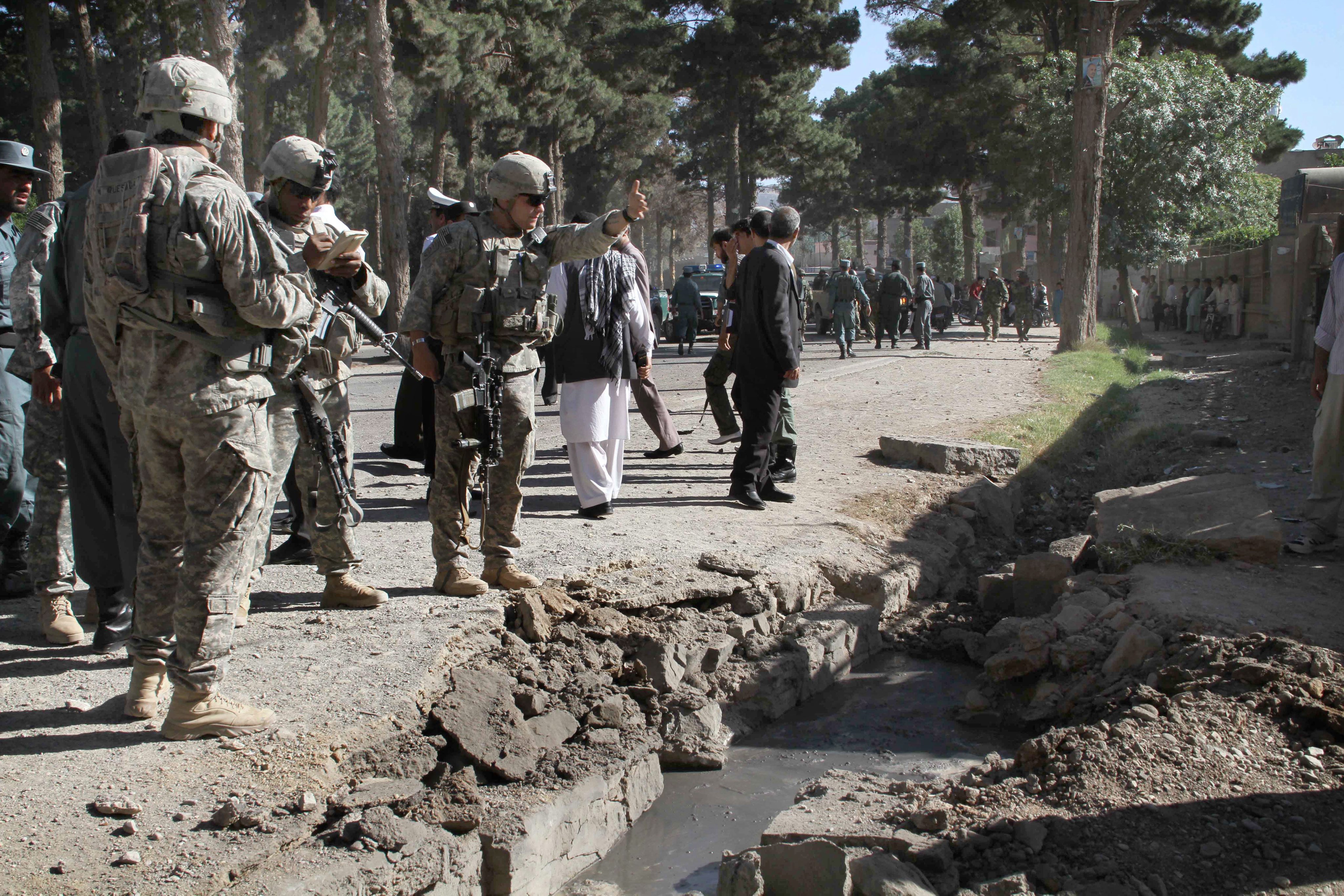 «Υποπτη και αδιέξοδη παγίδα» το Αφγανιστάν, σύμφωνα με τον  γαλλικό Τύπο