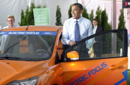 Η αμερικανική Ford Motor μπαίνει στην… πρίζα