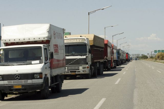 Trucks using side roads instead of main highways to face hefty fines | tovima.gr