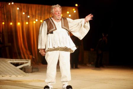 12 ερωτήσεις στον Κώστα Βουτσά